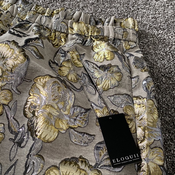 + Size NWT Eloquii Gold foil floral A Line skirt - Picture 2 of 10